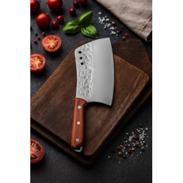 Imagem de Faca Cutelo Artesanal Profissional, Lâmina de Aço com Acabamento Martelado, Cabo em Madeira, para Churrasco e Cozinha