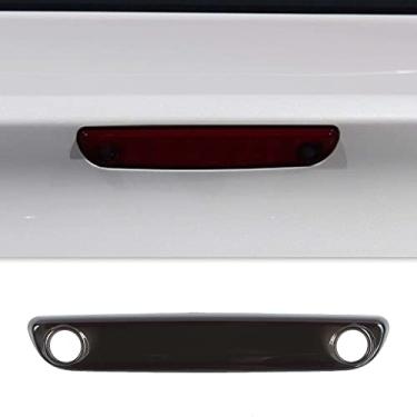 Imagem de CheroCar Tampa de guarnição de luz de freio traseira alta acessórios externos compatíveis com Chrysler 300 2018-2022, preto fumê