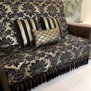 Imagem de Kit Manta Medalhão, 2 Capas de Almofada e 1 Almofada Retangular Luxo P