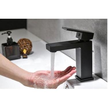 Imagem de Torneira Preta Banheiro Monocomando Lavabo Bica Baixa - VBT Decor