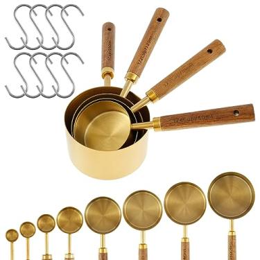 Imagem de KHZSPP Conjunto de 8 copos e colheres medidores, copos e colheres empilháveis, copo de medida de assentamento com cabo de madeira, aço inoxidável, acabamento polido dourado, utensílios de cozinha para