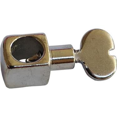 Imagem de Prendedor De Agulha Para Máquina De Costura Doméstica Antiga - Singer