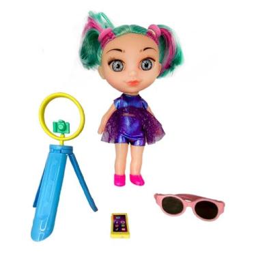 Imagem de Boneca Vicky Blogueira com Acessórios, 18cm, Inclui Tripé, Celular, Câmera Fotográfica, Óculos e Suporte, Polietileno e Vinil, 3+ Anos
