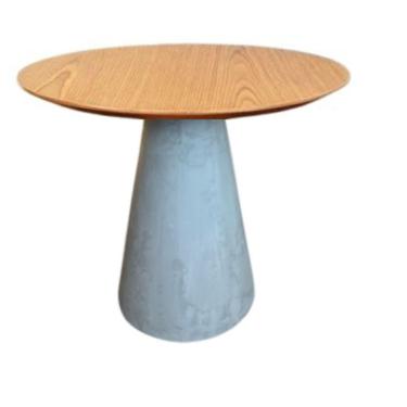 Imagem de Mesa De Apoio Cone Cimento Queimado - Tampo Freijó 70 Cm Altura 70 Cm Cinza Claro