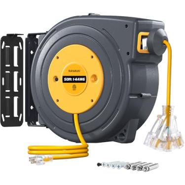 Imagem de SURAIELEC Carretel de Cabo de Extensão de 50 Pés, Cabo de Extensão Retrátil de Calibre 14, Cabo de Alimentação para Serviço Pesado Sjtow 14 Awg/3C, Disjuntor de 13 A, Torneira Tripla Iluminada, Montag