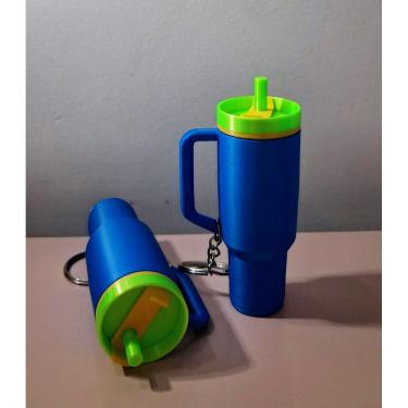 Imagem de Chaveiro de Bolsa Mini Garrafa - Porta Hidratante Labial