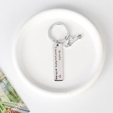 Imagem de Chaveiro personalizado moderno gravado à mão chaveiro seguro para casais namorado joias presente, Veículo motorizado, tamanho �nico
