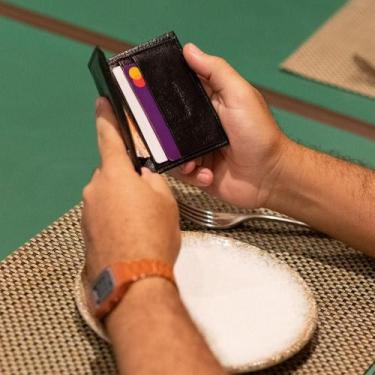 Imagem de Carteira Masculina de Couro Suissewin Pequena Preto, P