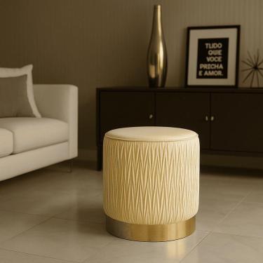 Imagem de Puff Decorativo Redondo De Natal Com Veludo Bege Com Detalhe Dourado Na Base - D'rossi