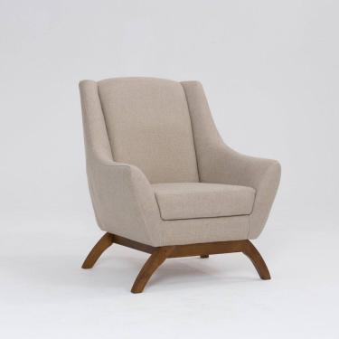 Imagem de Poltrona para Sala de Estar Base em Madeira Juliet Aveia