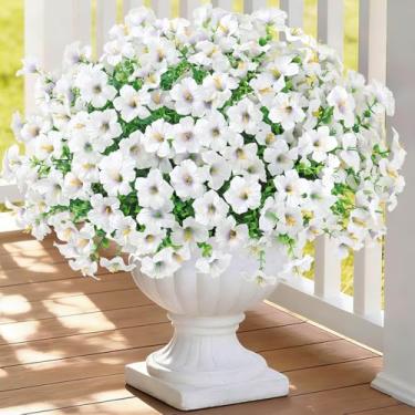 Imagem de KHOYIME Flores artificiais para atividades ao ar livre, 12 pacotes de plantas falsas brancas falsas, flores de seda realistas resistentes a UV para plantadores externos, primavera, verão, casa
