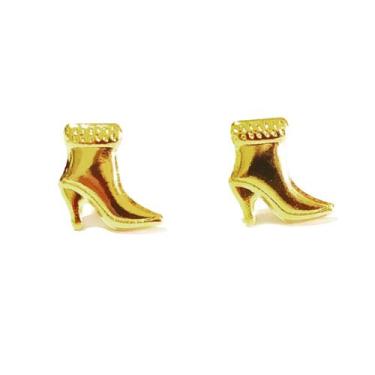 Imagem de Brinco botinha  folheado 1cm - COMPRAR E USAR