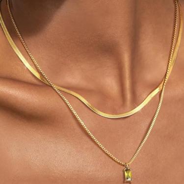 Imagem de Colares femininos com pedra do mês de nascimento em ouro 14 quilates delicados, banhados a ouro 14K, colar com pingente de diamante verde brilhante, simples, leve, conjunto de colar de corrente de