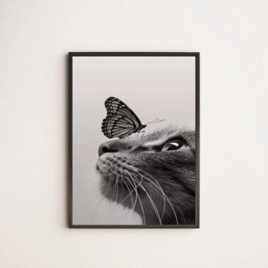 Imagem de Quadro Decorativo Gato Com Borboleta 45X34Cm Com Vidro Preta