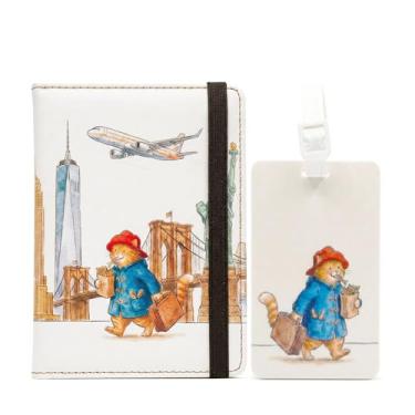 Imagem de TJIUSI Pacote com 2 porta-passaporte de desenho animado e conjunto de etiquetas de bagagem de couro PU capa para passaporte com etiqueta de bagagem de gato fofo para mala de viagem, mulheres e homens