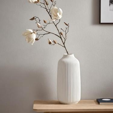 Imagem de GarDream Vaso de cerâmica branca com textura canelada, vaso de flores brancas boêmias para decoração de casa, vasos decorativos minimalistas modernos de 21 cm para flores, grama dos pampas, mesa