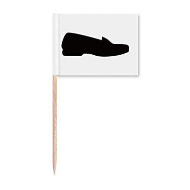 Imagem de Sapatos masculinos de couro preto padrão de contorno de palito bandeiras marcadoras decoração de festa