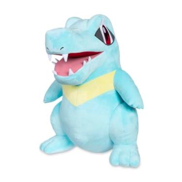 Imagem de Pokémon Center: Totodile Pokédex-Size Poké Plush