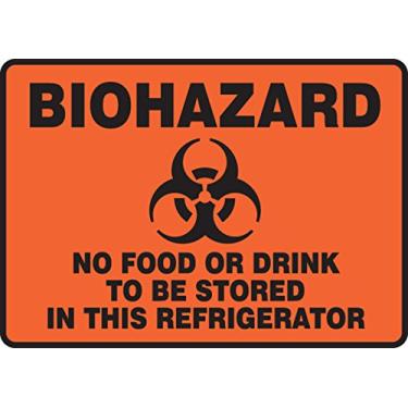 Imagem de Accuform Placa magnética de geladeira de vinil da Signs MGS119, a lenda "BIOHAZARD NO FOOD OR DRINK TO BE STORED IN THIS REFRIGERATOR" com gráfico, 17,78 cm de comprimento x 25,4 cm de largura x 0,1 cm de espessura, preto sobre laranja-vermelho