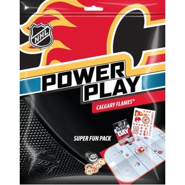 Imagem de NHL Hockey Power Play Pack com cartas e adesivos de hóquei, inclui discos de jogo de equipe colecionáveis, pôsteres de hóquei e jogos de cartas para fãs de hóquei, livro do dia do jogo NHL, presentes