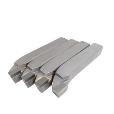 Imagem de KIT 4 Ferramentas Soldada Para Torno Mecânico ISO 6 Q20 P30 Direita Usinagem Aço Ligas