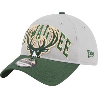 Imagem de BONE NEW ERA 9TWENTY MILWAUKEE BUCKS NBA TIP-OFF 2023-Masculino