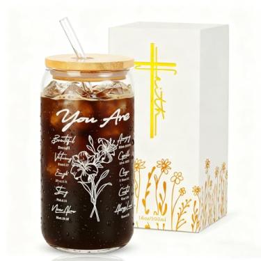 Imagem de KMCCUMBER Presentes cristãos para mulheres, copo de vidro bíblico com tampa e canudo 473 ml, copo de café para aniversário, ação de graças, presente de Natal para mãe, esposa, irmã amigas