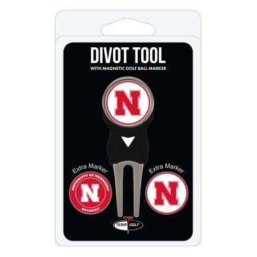 Imagem de Team Golf NCAA Nebraska Cornhuskers Divot Tool com 3 marcadores de bola de golfe, os marcadores são magnéticos removíveis com esmalte dupla face