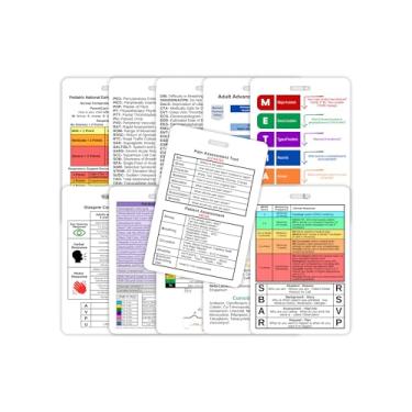 Imagem de Conjunto de 10 crachás de guia de referência médica PEWS Blood Ranges TST ECG NEWS2 SBAR com furo de cordão cartões de plástico para enfermeiras CMA