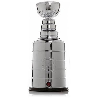 Imagem de Pipoqueira Elétrica com Tema Liga NHL Stanley Cup, Copo Medidor e Fácil de Limpar, 110V, Uncanny Brands, Prata