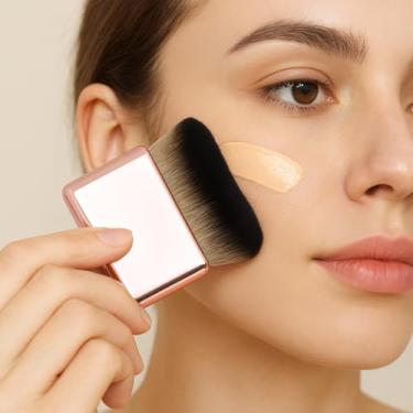 Imagem de Pincel de maquiagem multifuncional portátil – Cerdas sintéticas macias para pó, blush e corpo – Ferramenta de beleza para viagens para casa e em movimento, 9 x 7 x 4 cm (rosa)