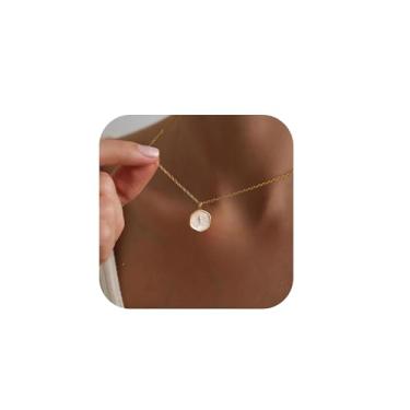 Imagem de Liiusgelad Colar de cruz de ouro para mulheres, delicado colar com pingente de cruz de liga pequena, presente de Natal antecipado e joias cristãs para mulheres