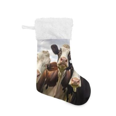 Imagem de ATTX Meias engraçadas de Natal de vaca, suportes de presente brancos de pelúcia para decorações de festas de fim de ano (17,7 polegadas, 1 pacote) #581