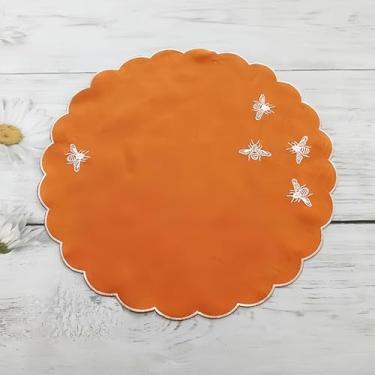 Imagem de Jogo americano de abelha bordado, antiderrapante, lavável, resistente ao calor, minimalista, para sala de jantar, cozinha, casa, entretenimento, abelhas