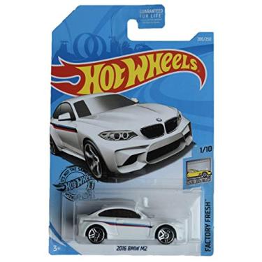 Imagem de Hot Wheels Factory Fresh Series 1/10 2016 BMW M2 200/250, White