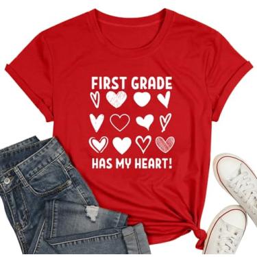 Imagem de WEITUN Camiseta feminina para professor do Dia dos Namorados First Grade Has My Heart Camiseta Teacher Life manga curta, Vermelho, XXG