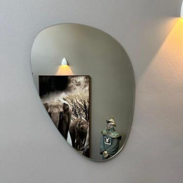 Imagem de Espelho Orgânico Decorativo Lapidado 51cm Com Suporte Sala - V.A Decor