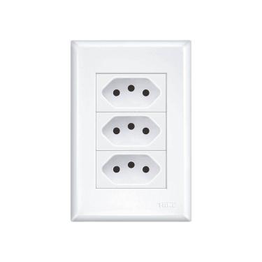 Imagem de Tomada Tripla Fame Evidence 2p+t 10a Com Placa 4x2 Branco