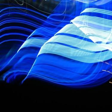 Imagem de Quadro Decorativo Light com Estampa e Condução Inovadora para Ambientes Modernos 30x30cm