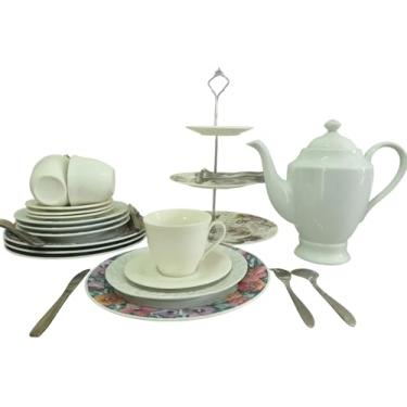 Imagem de Conjunto de chá em porcelana 30 Peças – Bule 1,4L, 4 Xícaras com Pires, 4 Pratos rasos floral, 4 pratos sobremesa, Torre 3 Andares e Talheres Inox de sobremesa (4 garfos, 4 facas e 4 colheres)