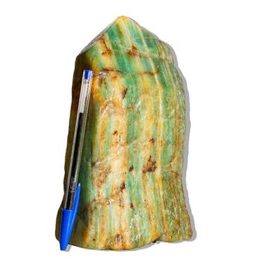 Imagem de 01 Aventurina Verde Pé Bico e Corpo Polido 1,9Kg 20cm Tipo B