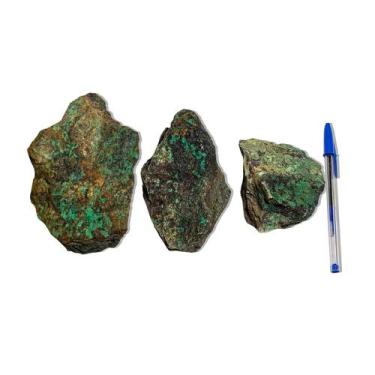Imagem de 05 Malaquita Pedra Bruto Natural 600 a 700g 12 a 16cm Tipo B - Cristai