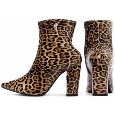 Imagem de Bota Feminina Cano Curto Salto Alto Grosso Bico Fino 9cm Animal Print 