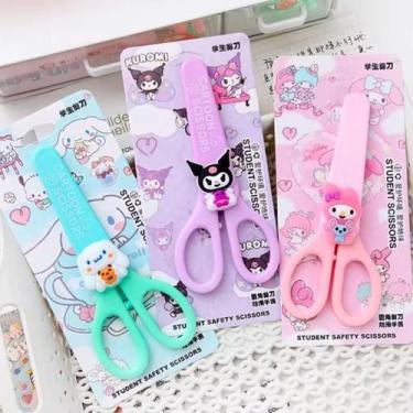 Imagem de Tesoura Escolar Sem Ponta Com Suporte Turma Da Hello Kitty - STORE BIR