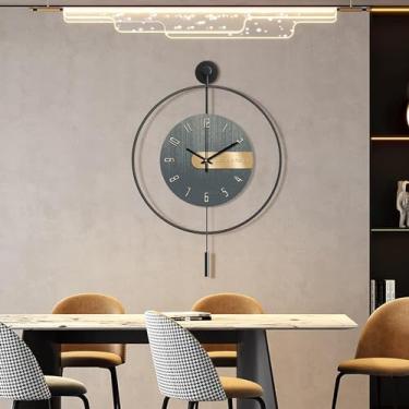 Imagem de Relógio de parede moderno, relógios de parede grandes decorativos de metal operado por bateria, relógio de parede com pêndulo para decoração de sala de estar, quarto, cozinha, escritório, relógio de