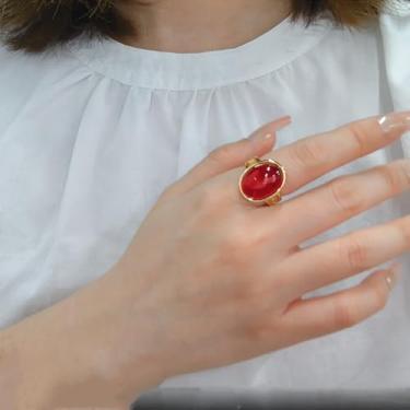 Imagem de Anel ajustável vintage banhado a ouro de pedra vermelha para mulheres, oval redondo, pedra do mês de nascimento expansível, anel de dedo retrô, aniversário, aniversário, joias, presente tamanho 6-9