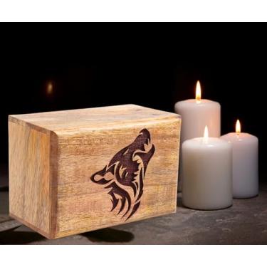 Imagem de Caixa de urna de madeira para cinzas – Lembrança de cremação feita à mão com gravação mínima – Caixa memorial de madeira natural para adultos ou animais de estimação (lobo marrom gravado, 15 x 10 x 8