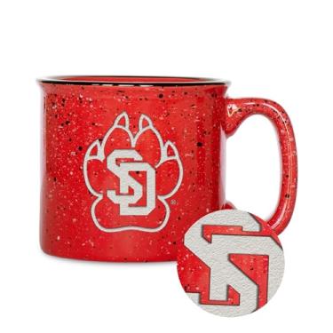 Imagem de Rico Industries Caneca de café NCAA South Dakota Coyotes 455 g Speckle Camper, logotipo gravado a laser profundo, caneca de acampamento de cerâmica, esmalte Speckle