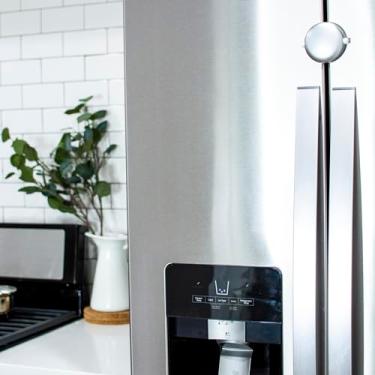 Imagem de QDOS - Trava adesiva de segurança para geladeira/freezer | Cromado | Operação fácil com uma mão - Design patenteado ZeroPinch - À prova de bebês