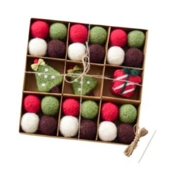 Imagem de harayaa DIY Conjunto de guirlanda de bola de feltro de Natal Guirlanda de Natal Faixa de feltro decorativa, enfeites de Natal pendurados para lareira, Arvore de Natal